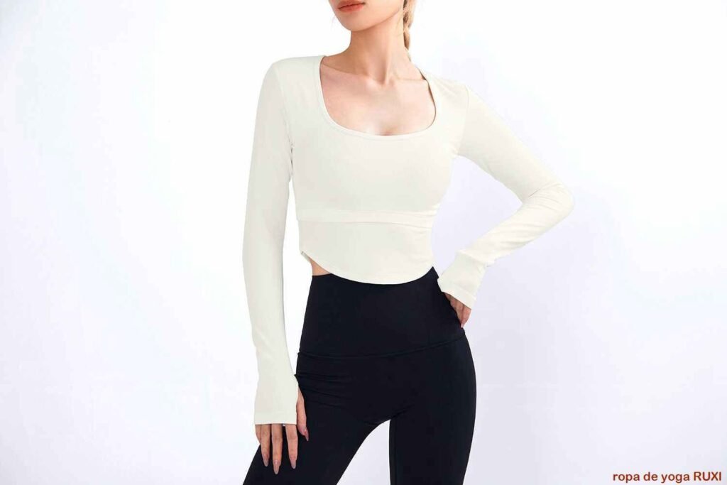 Pantalones cortos de yoga con tiras laterales para mujer