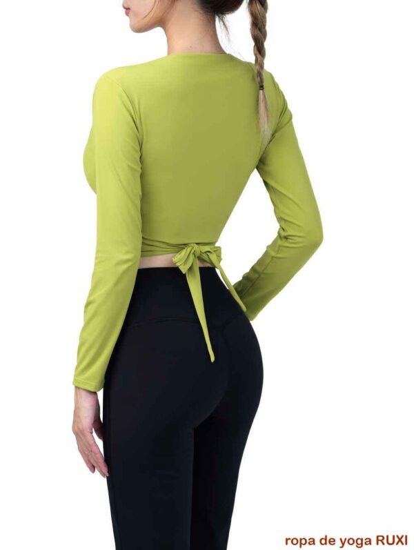 Sujetador deportivo sin costuras color marfil para mujer